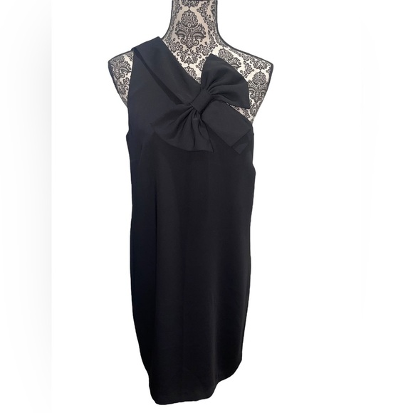 CeCe Dresses & Skirts - Cece one shoulder black Cocktail dress with bow feature. Size 10. EUC.